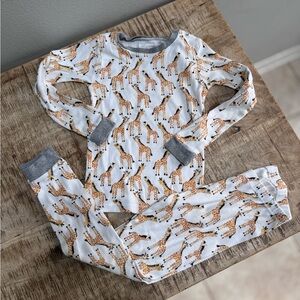 Burt's Bees Kids Giraffe Print Pajama Set - White and Gray
